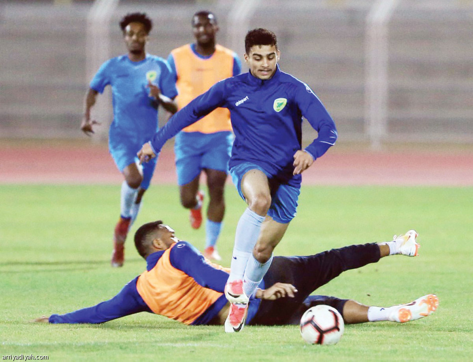 هلال
يحذر من نزيف النقاط