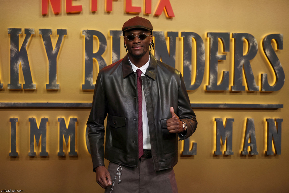 عرض بيكي بلايندرز